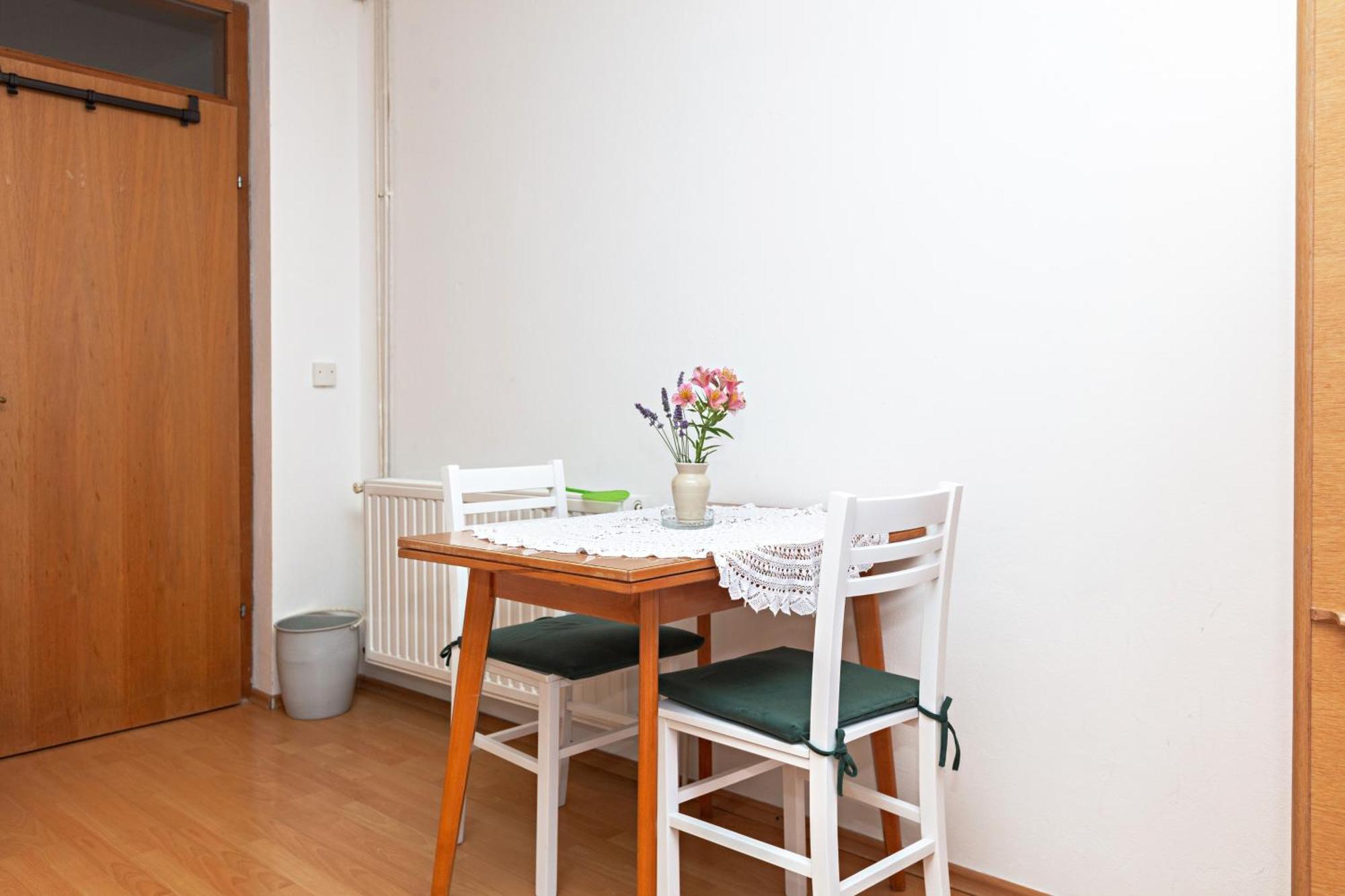 Apartment Apartments With A Parking Space Jezera, Murter - 798