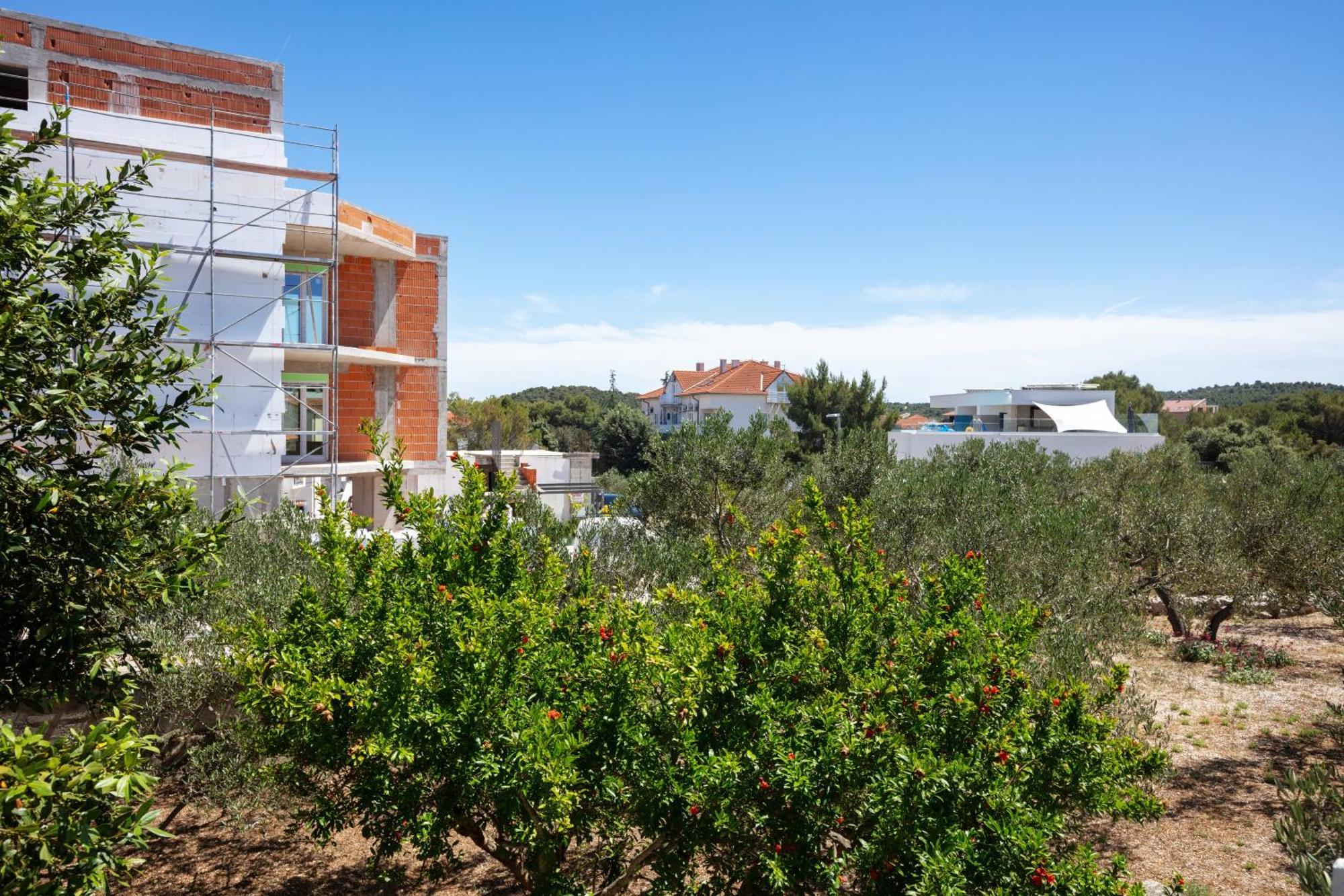 Apartments With A Parking Space Jezera, Murter - 798 * Jezera